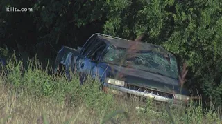 Undocumented immigrants found during crash on Interstate 37