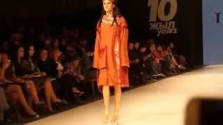 Дизайнер Татьяна Цой Неделя моды KFW 2014 с коллекцией "NAWOLOCHKI"