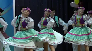 Закарпатський народний танець "Тропотянка"