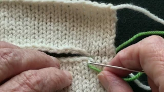 Seaming Stitches to Stitches in Stockinette Stitch