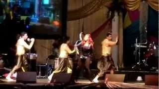 Chikni Chameli - Shreya Ghoshal Dallas Concert 2012