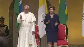 Папа в Бразилии: восторги и протесты