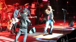 "White Flag" (Live) - Gorillaz - Oakland, Oracle Arena - October 30, 2010