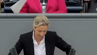 Historische Rede: Alice Weidel zeigt der Ampel-Regierung, wo der 🔨 hängt.