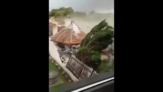 Tornado an der tschechisch-österreichischen Grenze! Gestern Abend in Lanžhot in Südmähren 13.6.2022