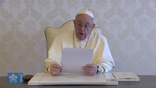 Papa Francesco ricorda ai giovani chi è stato San Giovanni Paolo II