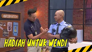 Wendi Bahagia Dapat hadiah Dari Anak Asuh |  MOMEN KOCAK LAPOR PAK! (08/05/240