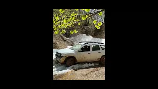 Subaru XV Crosstrek awd and Dacia Duster 4wd offroading through Mud and Snow on pelion mountain!#vs