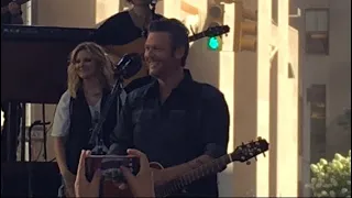 She’s Got A Way With Words- Blake Shelton at the Today Show 2016