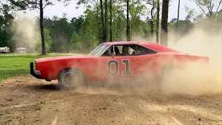 John Schneider aka Bo Duke jumps the General Lee 1st time ever