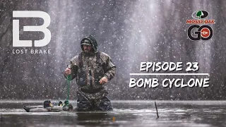 Duck Hunting the Mississippi River - Stranded on the island - Episode 23 - The Bomb Cyclone