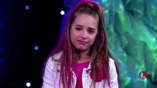 Dance Moms - The Girls Say Goodbye - Mackenzie And Brynn Get Really Emotional And Hug HD (S6,E20)