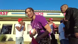 When flashing guns in a music video in the hood goes wrong 🔴🤦🏾‍♂️ rapper YG Riqo from Bompton