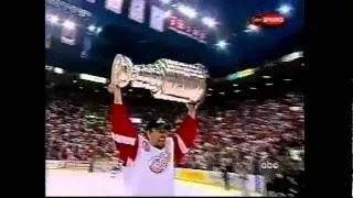 Hurricanes @ Red Wings Game 5 2002 (Conn Smythe + Stanley Cup Presentation)