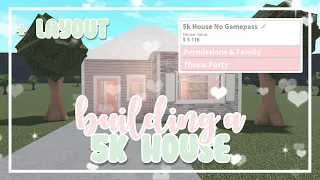 Building a 5k No Gamepass House in Bloxburg + Layout (Roblox)