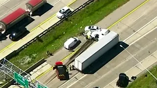 Police describe what caused 6-vehicle crash that left 2 dead, 2 hurt on I-696 in Oakland County