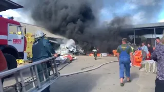 В Белгороде произошёл крупный пожар на базе стройматериалов