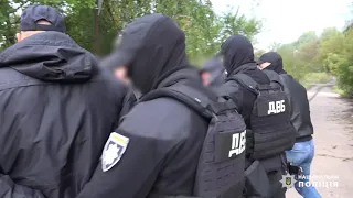 На вимаганні хабарів внутрішня безпека Нацполіції викрила поліцейських Чернігівщини