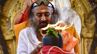 Shravan Special Om Namah Shivay Chanting with Gurudev Sri Sri Ravishankar