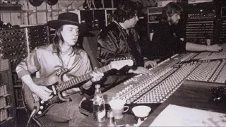 Stevie Ray Vaughan - Little Wing Studio recording "RARE TRACK"