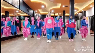 Clearly Line Dance / Choreo by Jun Andrizal / Demo by Numero Uno Palembang