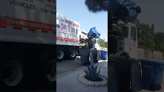 El Paso Recycling Truck Dumping Recycling Cans