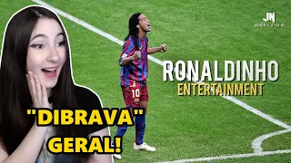 (MELHORES MOMENTOS DO RONALDINHO) Ronaldinho - Football's Greatest Entertainment