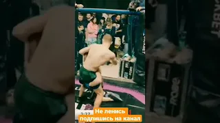 Дичайшая заруба👊 Корней Тарасов VS Евгений Колесников #shorts #mma #боибезправил