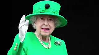 Queen Elizabeth dies, ending longest British reign