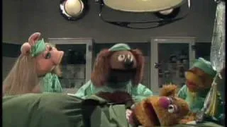 The Muppet Show: Veterinarian's Hospital - Fozzie Returns
