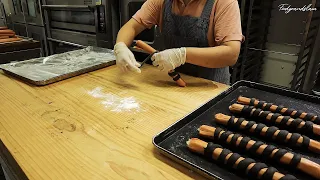 Squid ink King sausage bread  / korean street food