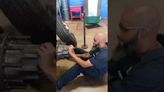 Wheel Bearing Adjustment Procedure(1)