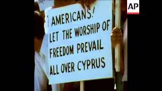 SYND 9 9 75 GREEK CYPRIOT TEACHERS DEMONSTRATION AGAINST TURKS