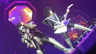 KISS I Was Made For Loving You Manchester 12th July 2019 FRONT ROW
