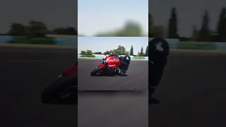 🔴🔥La nueva Honda 600RR: Potencia y comodidad en una moto de carreras #cbr600