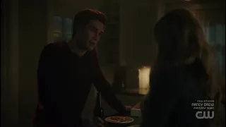 Riverdale 5x19 Archie and Betty are back together Again but Hiram put bomb in Archie house Ending.