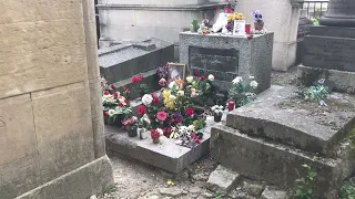 Jim Morrison Gravesite In Paris