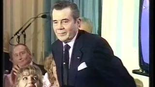 Dirk Bogarde Presents Best Actress to Natasha Richardson