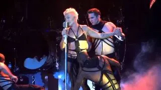 P!NK "Wicked Game" (Chris Isaak cover)