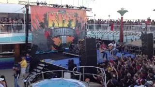 WWW.KISSARMYSPAIN.COM ,KISS KRUISE II , ACOUSTIC 31/10/2012 , A MILLION TO ONE , JAMMING