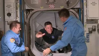 Amarrage réussi à l'ISS pour la capsule de SpaceX avec deux astronautes à bord | AFP