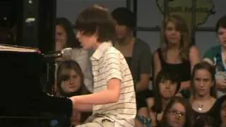 12 Year Old Greyson Chance - Paparazzi (Lady Gaga)