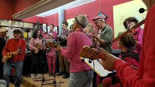 Dirty old town - The Pogues (ukulele cover) Ukulele Club de Montpellier