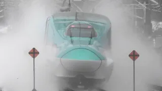 雪煙乱舞320km/h! 東北新幹線 北上駅高速通過映像集 ALFA-X,E5系はやぶさなど Shinkansen passing at high speed through the snow