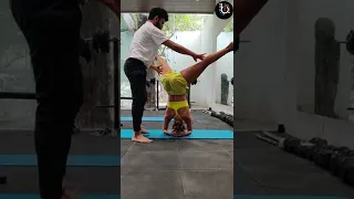 Hot Yoga By Malaika Arora 🔥😳| Malaika Arora workout 😍 #short #ytshort #trending #viral