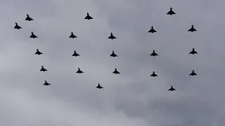 RAF fly pass Buckingham palace 100 years anniversary