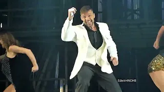 Ricky Martin - Livin' La Vida Loca (Live in Chicago)