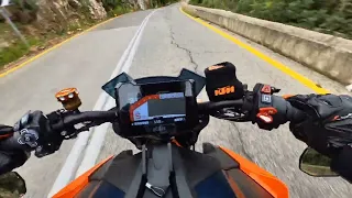 KTM Superduke 1290r gen3 FAST sport ride on twisty roads