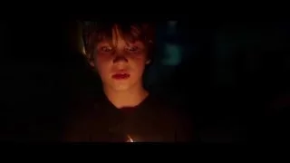 CUANDO LAS LUCES SE APAGAN - Trailer 1 - Oficial Warner Bros. Pictures