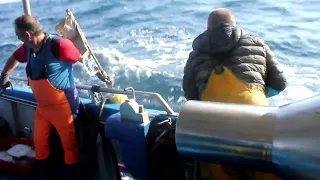 Pesca Enmalle Artesanal Izado y embarque baliza_03